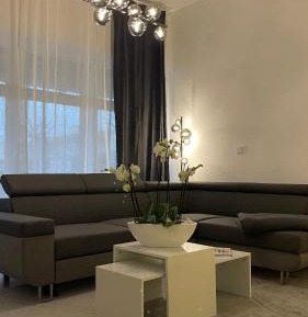 Apartment - Split Level