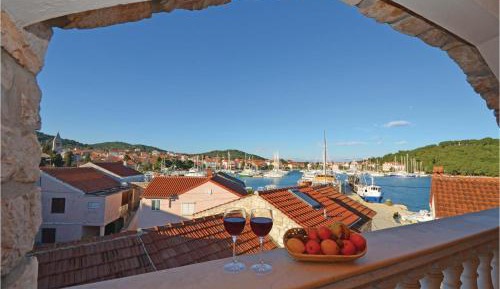 Three-Bedroom Vacation Home 