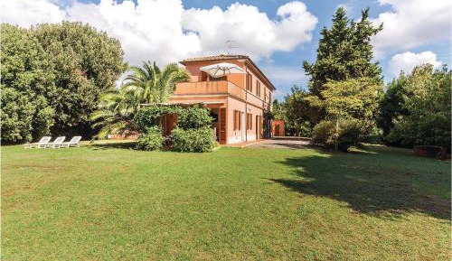 Four-Bedroom Holiday Home