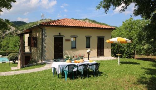 One-Bedroom Holiday Home