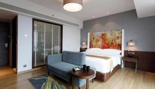 Day Use Room 12-6pm on same Day ( No overnight Stay )