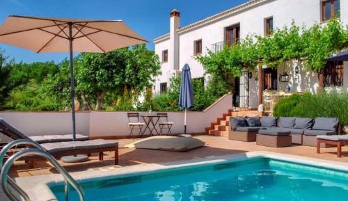 Villa with Garden View