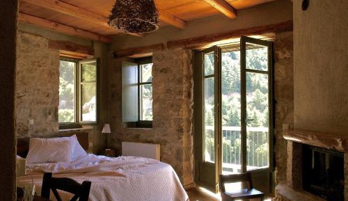 Deluxe Double Room with Balcony and Fireplace