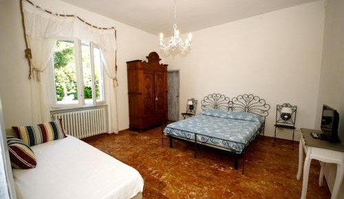 Suite with Garden View