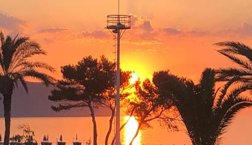 Studio Apartment with Sea View