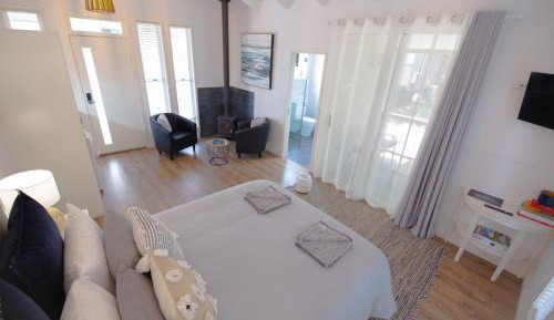 Queen Studio with Shower