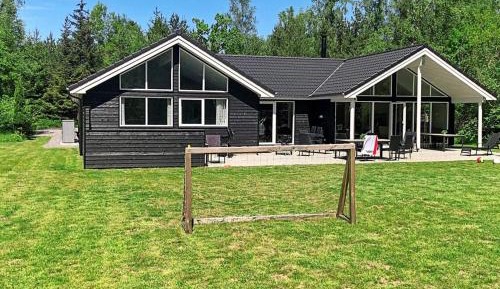 Eight-Bedroom Holiday Home