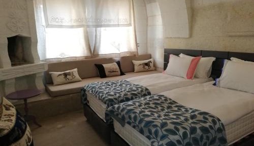 Twin Room with Mountain View