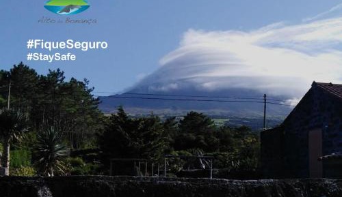 One-Bedroom Apartment with Balcony