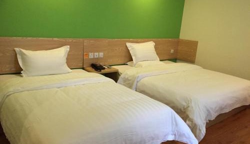 Comfortable Twin Room