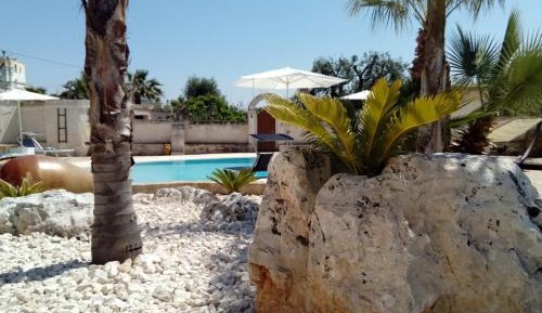 Queen Room with Pool View