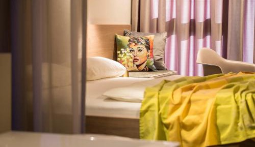 Design Lounge Panorama with Balcony and Fireplace