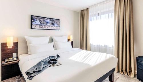 Privilege King Room with Sofa Bed