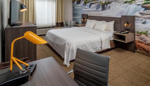 King Room - Accessible/Non-Smoking