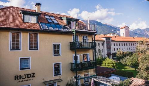 One-Bedroom Apartment with Terrace