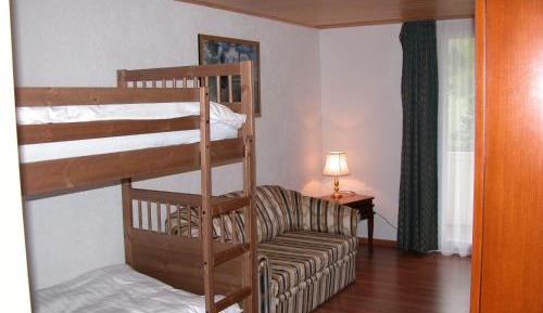 Family Suite (2 Adults + 2 Children)