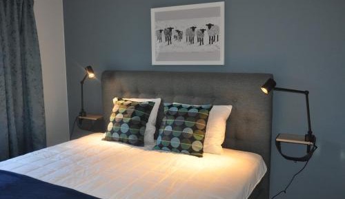 Two-Bedroom Cottage with terrace and sea view