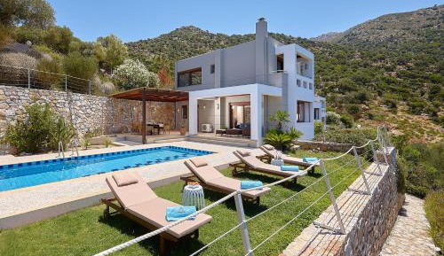 Elektra - Three-Bedroom Villa with Private Pool