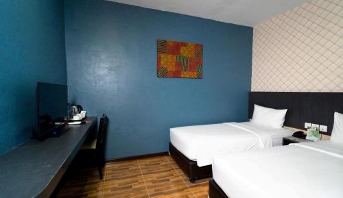 Twin Room with Bathroom