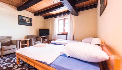 Quadruple Room with Private Bathroom