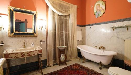 Suite with Garden View