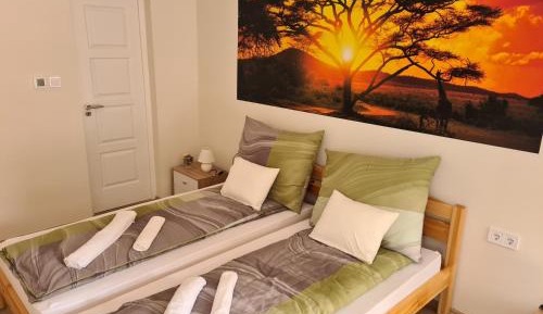 Standard Twin Room with Garden View