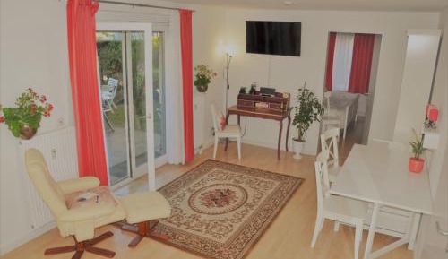 Apartment with Garden