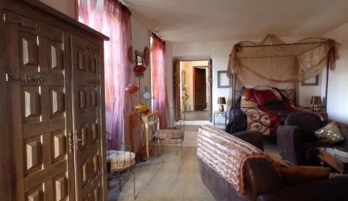 Suite with Garden View