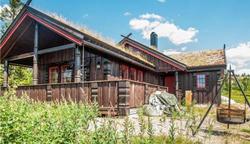 Four-Bedroom Holiday Home