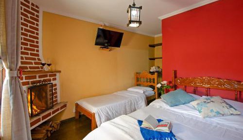 Apartment with Courtyard View