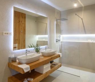 Apartment with Garden View