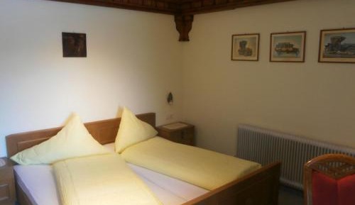 Apartment with Mountain View