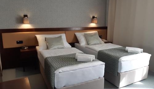 Large Double or Twin Room