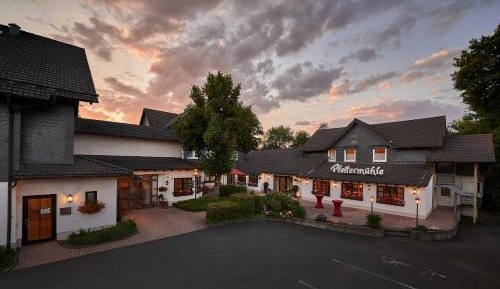 Double Room Business