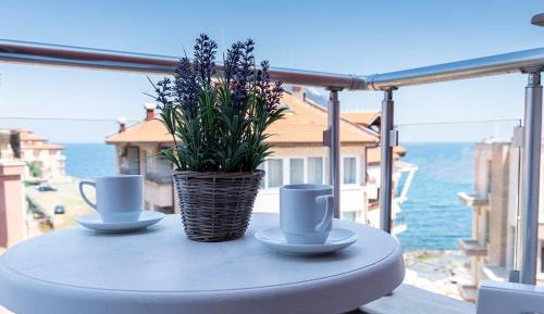 Double Room with Partial Sea View