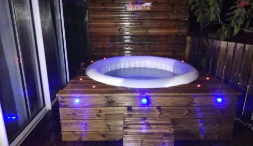 Deluxe Room (2 Adults + 1 Child)