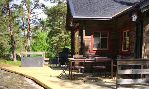 Cottage (2 Adults + 2 Children)