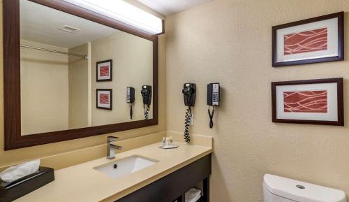 Queen Room with Two Queen Beds - Accessible/Non-Smoking 