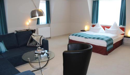 Deluxe Double Room with Balcony and Sea View