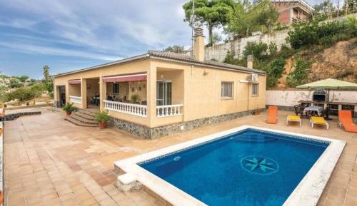 Villa with Private Pool