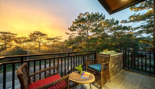 Deluxe Double Room with Balcony