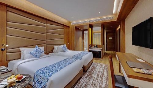 Deluxe Double or Twin Room with Balcony