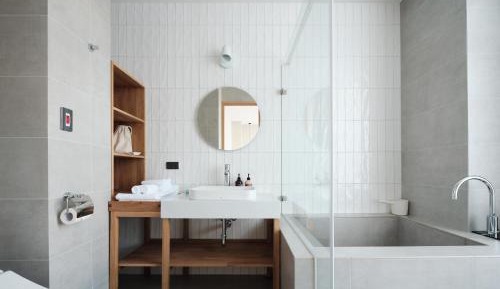 Deluxe Double Room with Bath