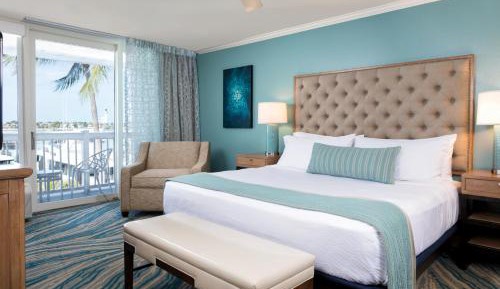Three Bedroom King/King/King Suite - Marina View