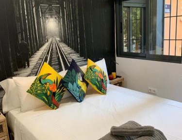 Apartment with Shower