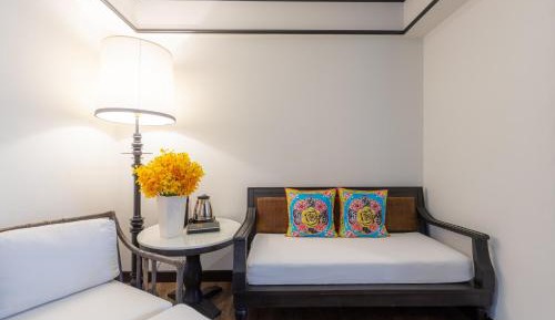 Deluxe Twin Room with City View