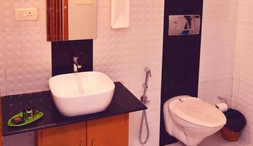 Family Room with Garden View