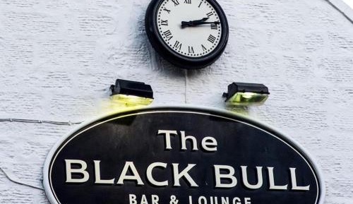 Double or Twin Room with Shared Bathroom