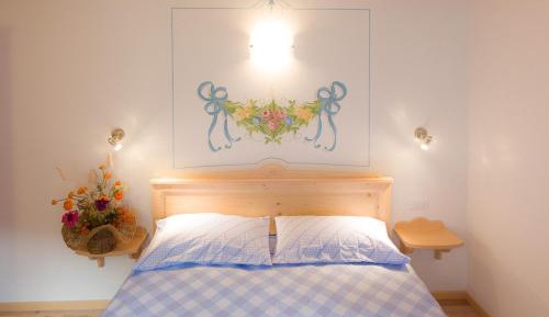 Apartment with Lake View