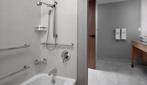 King Room with Sofa Bed and Tub - Disability Access